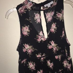 american eagle floral tank top!!